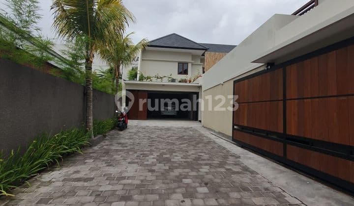 For Sale
brand New Villa
bumbak Dauh Umalas