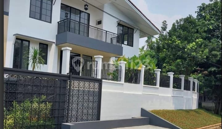 Rumah Mewah di Jual With Pool Posisi Hoek di Pondok Indah Jakarta Selatan
