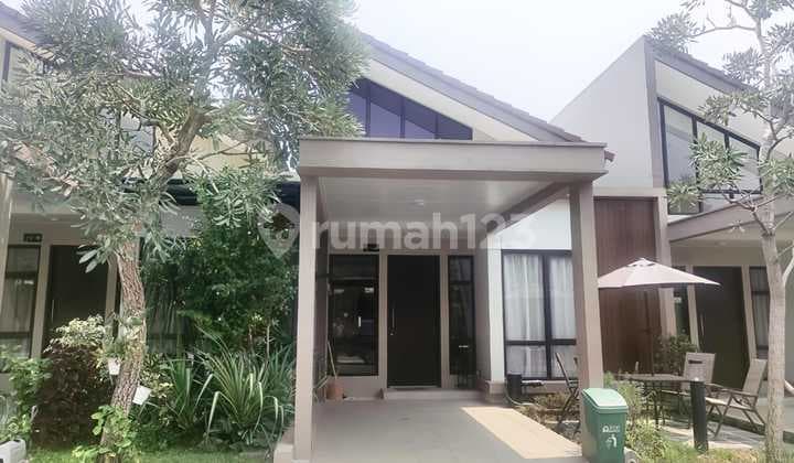 Semi-Furnished 1-Story Luxury House for Sale in Podomoro Golf View, Cimanggis, Depok
