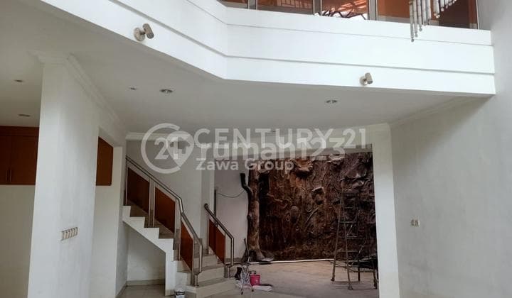 Quick Sale House in Green Garden Kebon Jeruk West Jakarta