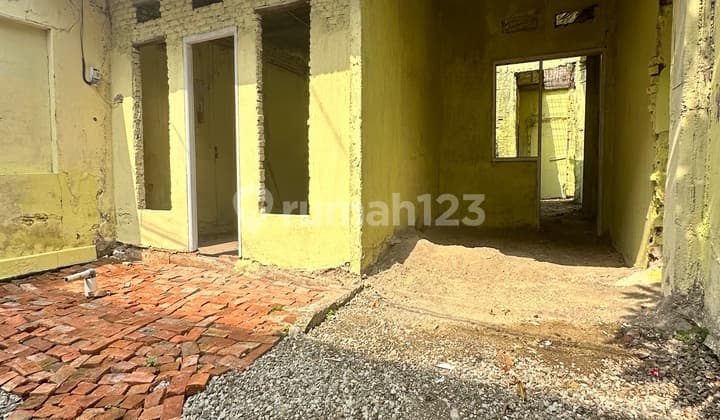 Jual Dibendungan Hilir, Rumah Tua Lokasi Bebas Banjir