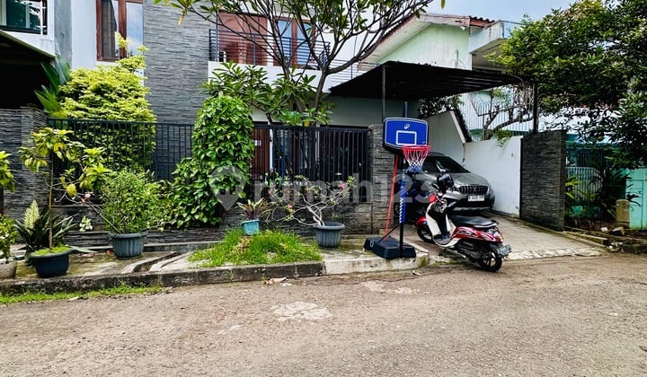 Nice House In A Comfortable Premium Complex Near Simatupang Toll South Jakarta