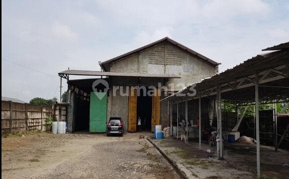 Bringkang Grand Warehouse, Kedamean Gresik