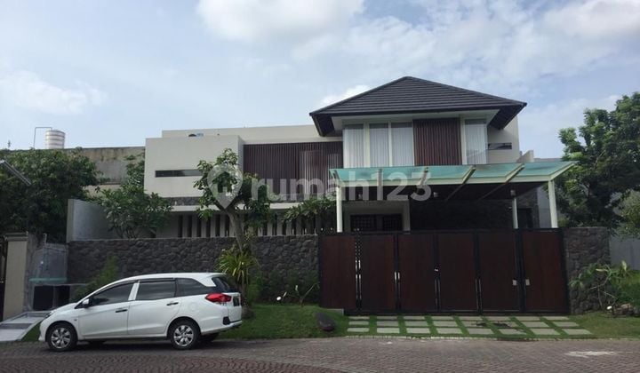 Minimalist House Graha Family, West Surabaya Minimalist House Graha Family, West Surabaya