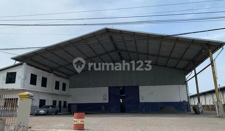 Gudang Kalianak, dekat Margomulyo Surabaya