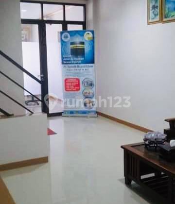 Dijual Ruang Usaha Ruko Ciledug Center Bangunan 4 Llantai lokasi Strategis