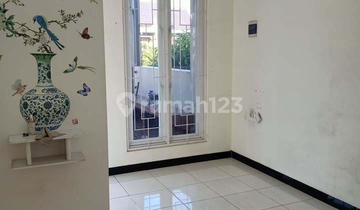 Rumah minimalis siap huni.