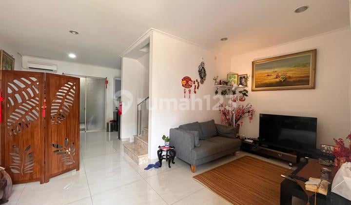 Dijual Murah! Rumah 6x15 Golf Island Cluster Danau, Dekat Batavia dan Central Market PIK