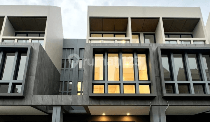 Ruko Premium Del Rey BSD 6X15 90M2 3Lt PPJB Strategis