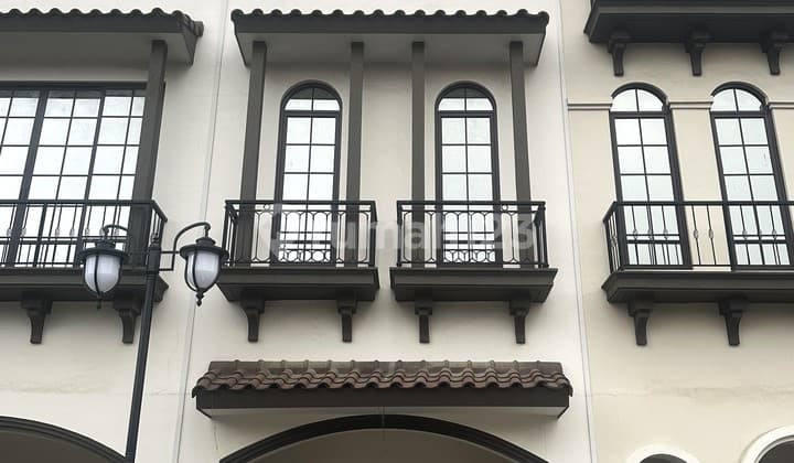 Ruko Osaka Euro Asia Pik2 4,5X20 2 Muka Strategis Hadap Boulevard