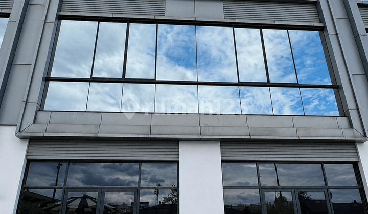 Ebony Batavia Ruko Pik 81M2 4.5X18 3 Floors Facing Boulevard 2 Fronts
