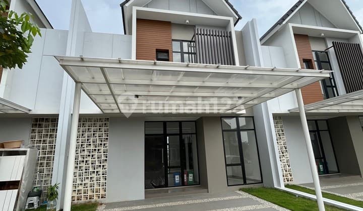 Rumah Modern Langsung Danau 8x15 3+1KT di Cluster Denver PIK 2