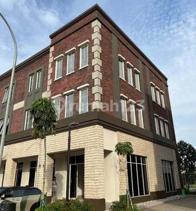 Boston Pik 2 Corner Ruko 5X15 SHM Strategic Facing Boulevard