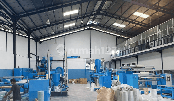 Wide Factory Ready to Operate 6,254 M² with Mess in Salembaran Dadap Tangerang