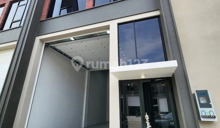 Gudang Bizpark Multiguna Pik 2 9X30 Siap Pakai Strategis