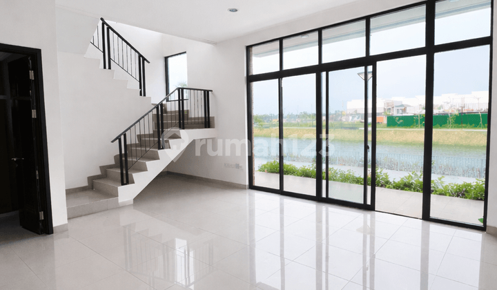 Denver Corner House PIK 2 8X15 4+1BR 2F Ready to Occupy