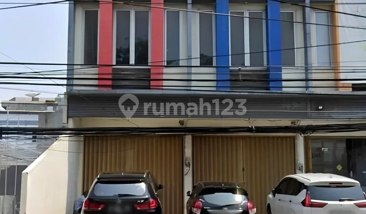 Ruko Gandeng Pluit 184M2 Strategis Jalan Raya Cocok untuk Usaha