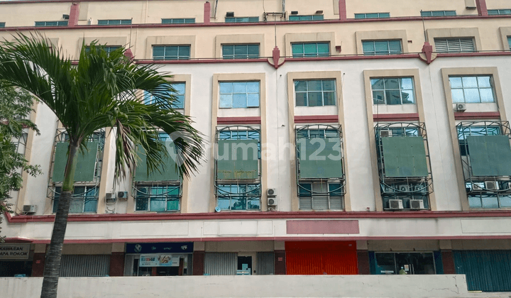 Gudang 128M2 8X16 4Lt Strategis HGB Hadap Boulevard di Mall Mangga Dua Jakpus