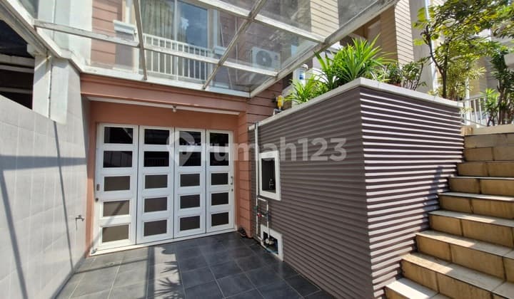 Rumah Town House Emerald BGM PIK 3Lt 8x14 4+1KT SHM Siap Huni