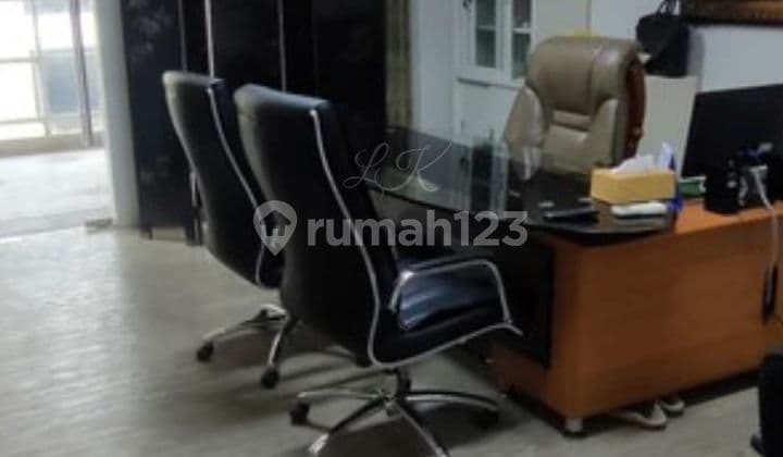 For Sale 5-Storey Shophouse (5 X 18) in Mall OF Indonesia, Kelapa Gading, North Jakarta.