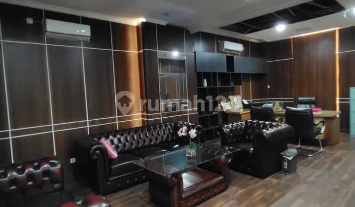 Quick Sale 3.5-Story Building, LB 506 m2, Cempaka Putih, Central Jakarta