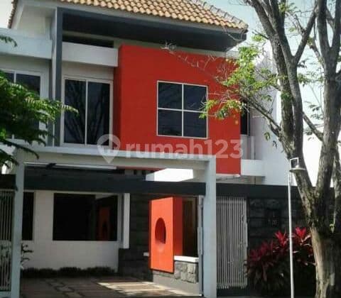 Rumah 2 Lantai Bagus jalan utama Sawojajar akses jalan lebar