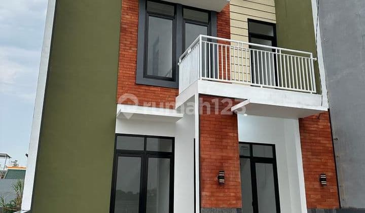 Rumah 2 Lantai Baru di Jalan ikan-Ikan siap huni
