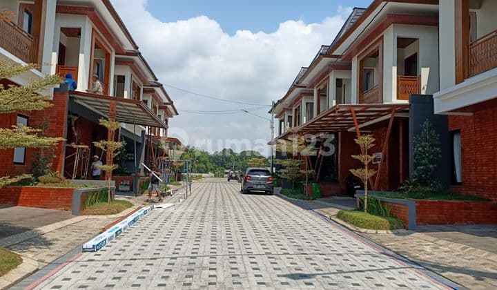 Rumah Kost Baru 2 Lantai Cluster Eklusif Dekat Banyak Kampus