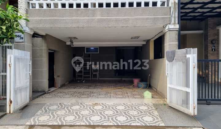 Dijual Rumah Full Furnish Siap Huni di Serpong Park Jelupang Serpong Utara