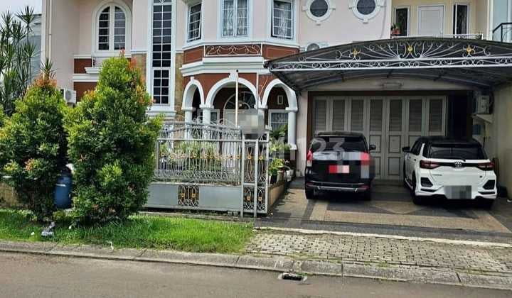 For Sale Large House in Puspita Loka BSD