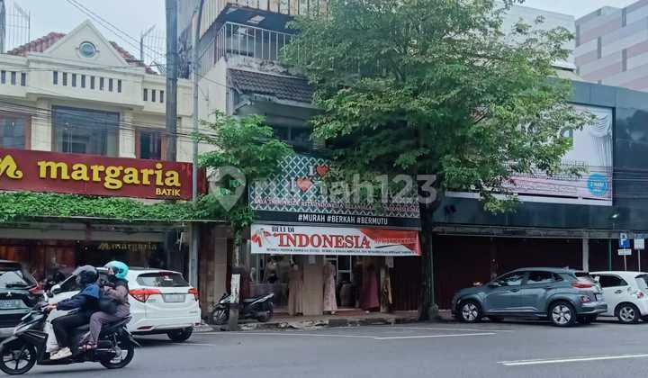 DIJUAL Ruko di Pusat Bisnis Jl.Urip Sumoharjo, Kodya Yogyakarta.