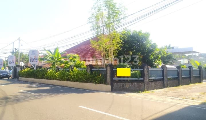 ******** Semi Furnish Cocok Untuk Homestay Lokasi Premium Dekat Eastparc Hotel