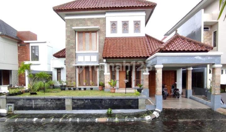 Disewakan Rumah Mewah Full Furnished di Merapi View, Sleman.
