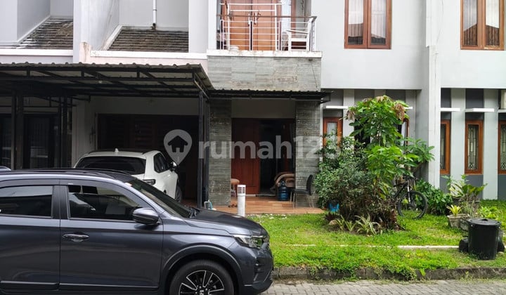 Hunian Mewah 2 Lantai di Perumahan Palagan, Dekat Hyatt & Resto Populer