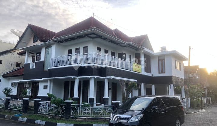 Rumah Mewah di Perumahan Kaliurang Pratama, Jl.kaliurang Km.7 - Sleman