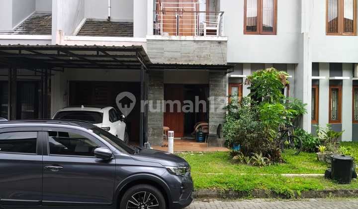 Hunian Mewah 2 Lantai di Perumahan Palagan, Dekat Hyatt & Resto Populer