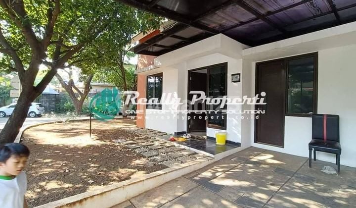 Dijual Rumah Posisi Hook Dalam Perumahan ,Lingkungan Asri di Jatimakmur Pondok Gede