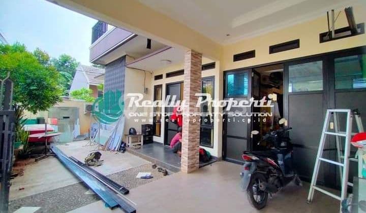 Rumah Dijual Semi Furnished 2 Lantai di Jatikramat Pondok Gede Bekasi