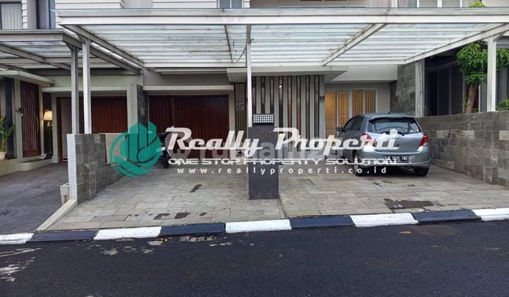 Dijual Rumah ,dekat Lrt Taman Mini Pinang Ranti Jakarta Timur.