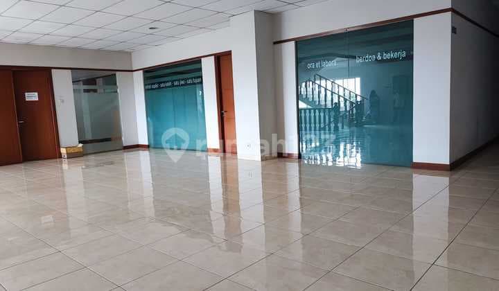 Gedung Kantor Sewa Lokasi Strategis di Cilincing Jakarta Utara