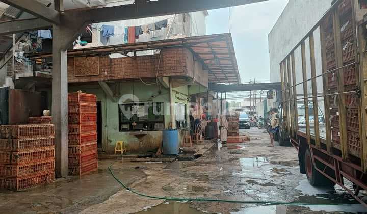 Ruang Usaha di Jalan Pangkalan Asem Raya Senen Pinggir Jalan Raya