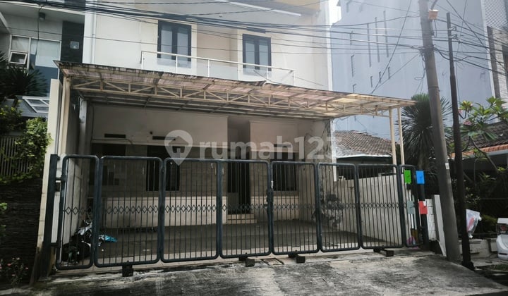 Murah Rumah Jalan Lebar Siap Huni 2 Lantai di Jalan Kelapa Nias Kelapa Gading