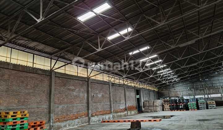 For Sale Old Factory on Raya Bekasi Suitable for Warehouse Industrial Zone and Can Be Commercial