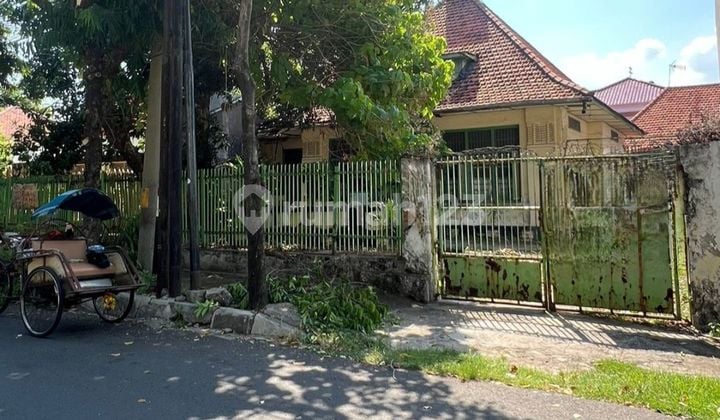 Murah Dijual 529 M2 Rumah Surabaya Pusat di Jalan Jaksa Agung Suprapto - Dekat Balai Kota Surabaya, Grand City Mall - SHM - Cocok Buat Segala Usaha