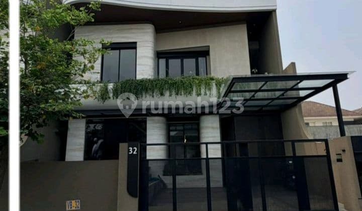 Dijual Rumah Baru Graha Family - Graha Famili Full Furnished Plus Unit Private Lift - Special Lebar 12 -meter -siap Huni Ready - Dekat Pakuwon Mall, Sma Petra 1, Citraland, Dian Istana, Bukit Darmo Golf, National Hospital