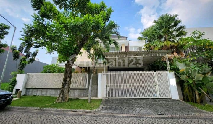 Dijual / Disewakan Rumah Graha Family Semi Furnished Modern Dekat Pakuwon Indah, Citraland, Sma Petra1