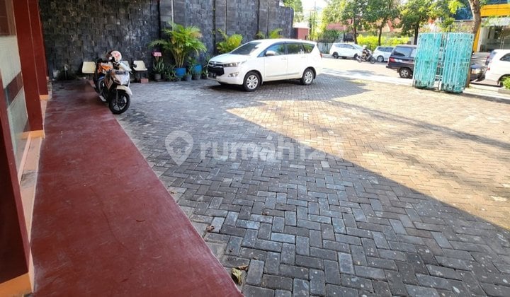Murah Dijual Rumah Usaha Surabaya Pusat Jalan Walikota Mustajab - Ketabang - Genteng - Hadap Nol Jalan Rayakomersial Area - Parkiran Mobil Luas Cocok Buat Segala Usaha - SHM