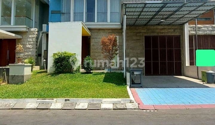 Murah Luas Dijual Rumah Raya Eastwood Citraland - Semi Furnished - Special Row Jalan Lebar 4 Mobil - Surat SHM