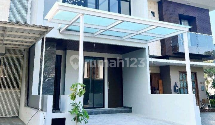 2 Milyar-an Dijual Rumah Baru Dian Istana Residence Mocca Verbana Wiyung Surabaya Dekat Graha Family, Pakuwon Indah, Darmo Permai, Royal Rrsidence, Wisata Bukit Mas