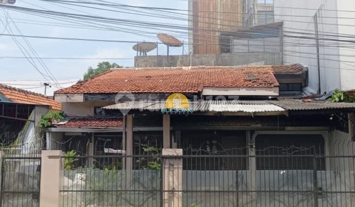 House in the Center of Semarang City Near Simpang Lima